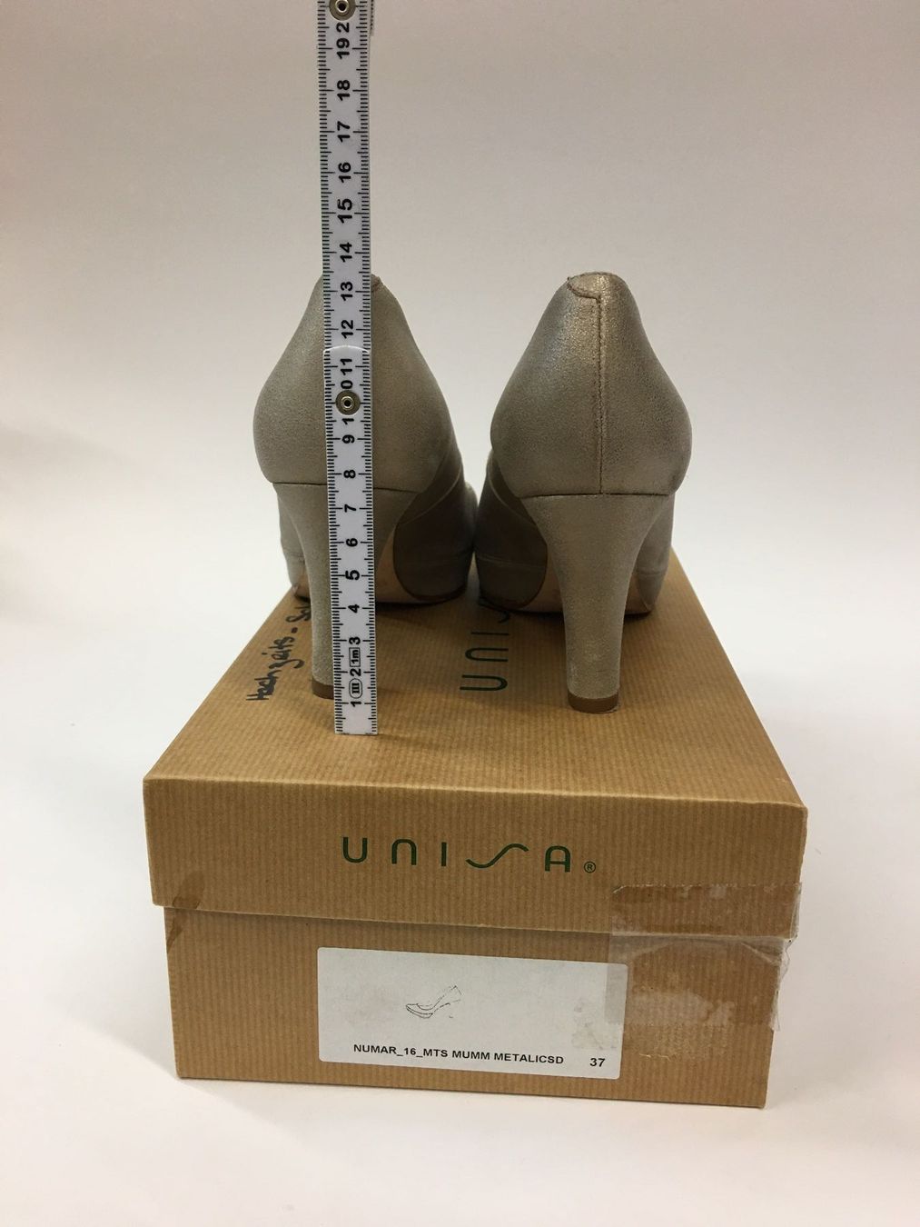 Unisa Scarpe da donna: Unisa Schuhe, goldig, Gr. 37 – Usato da Olten venduto da ELHANDEL 3
