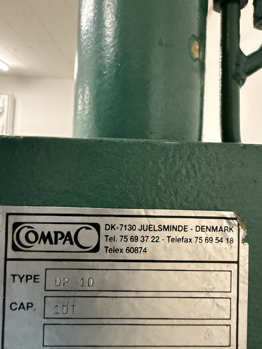 Tutte le macchine: Hydraulikpresse COMPAC 10T – Usato da Sirnach venduto da S54Power 6