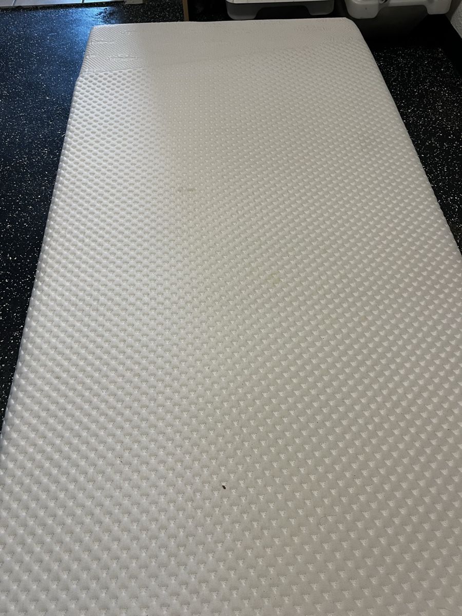 Tempur Materassi: Matelas Tempur ferme. occasion – Usato da Magglingen/Macolin venduto da Bleurusse 2