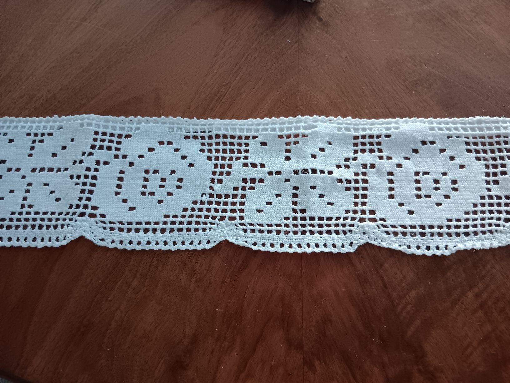Biancheria da letto: gehäckelte bordure  – Usato da Ambrì venduto da Maerz87