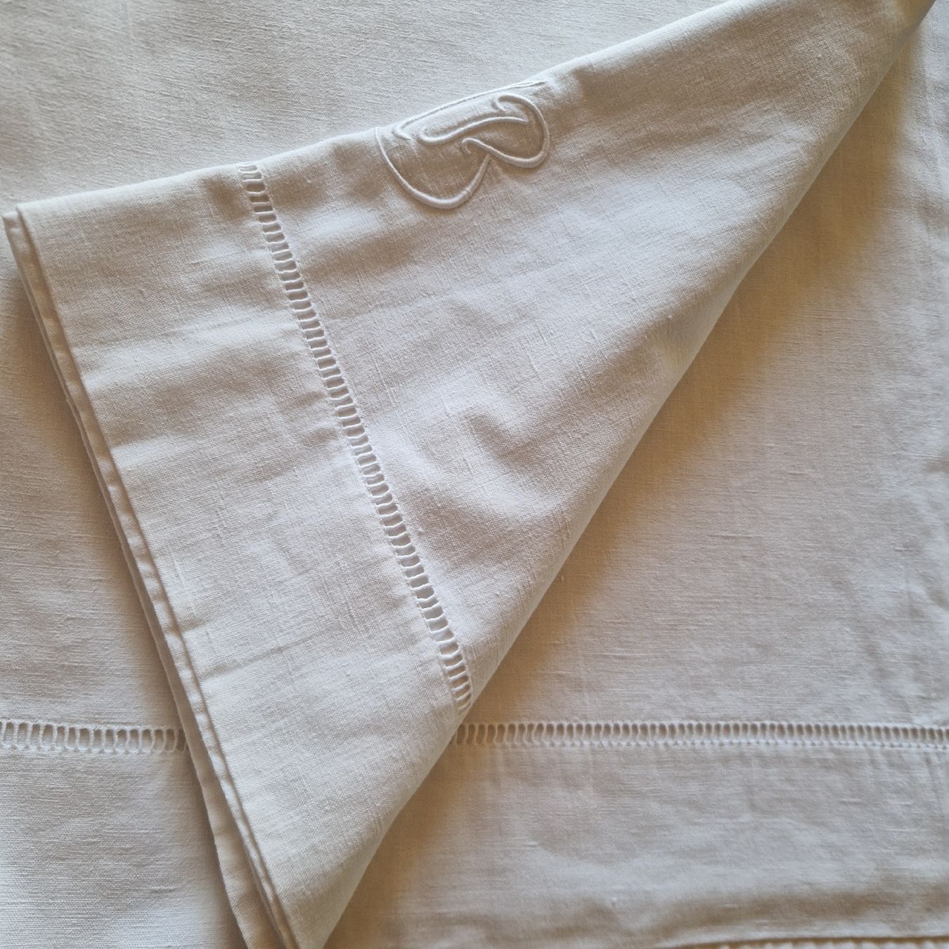 Biancheria da letto: Leinentuch decke monogramm bestickt  – Usato da Gwatt (Thun) venduto da Letzte-Chance-III 2
