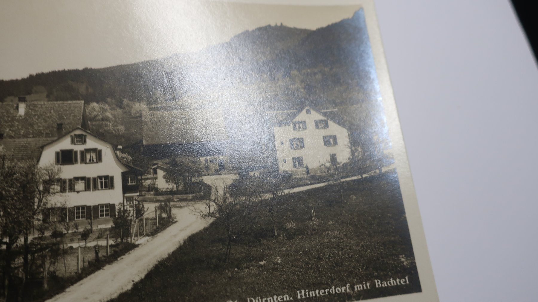 Ansichtskarten: Ob. Dürnten Hinterdorf mit  Bachtel – Gebraucht aus Cormoret von Pascalll2001 2
