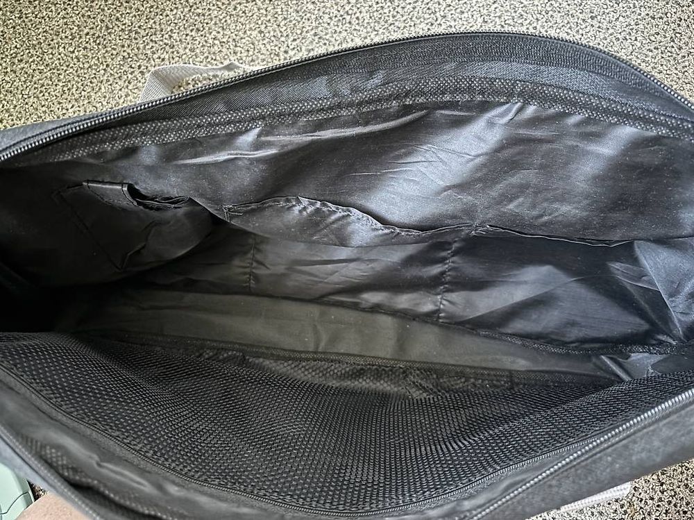 Audi Borse: Tasche Audi Forum Ingolstadt – Usato da Gasel venduto da jen_6nzz 1