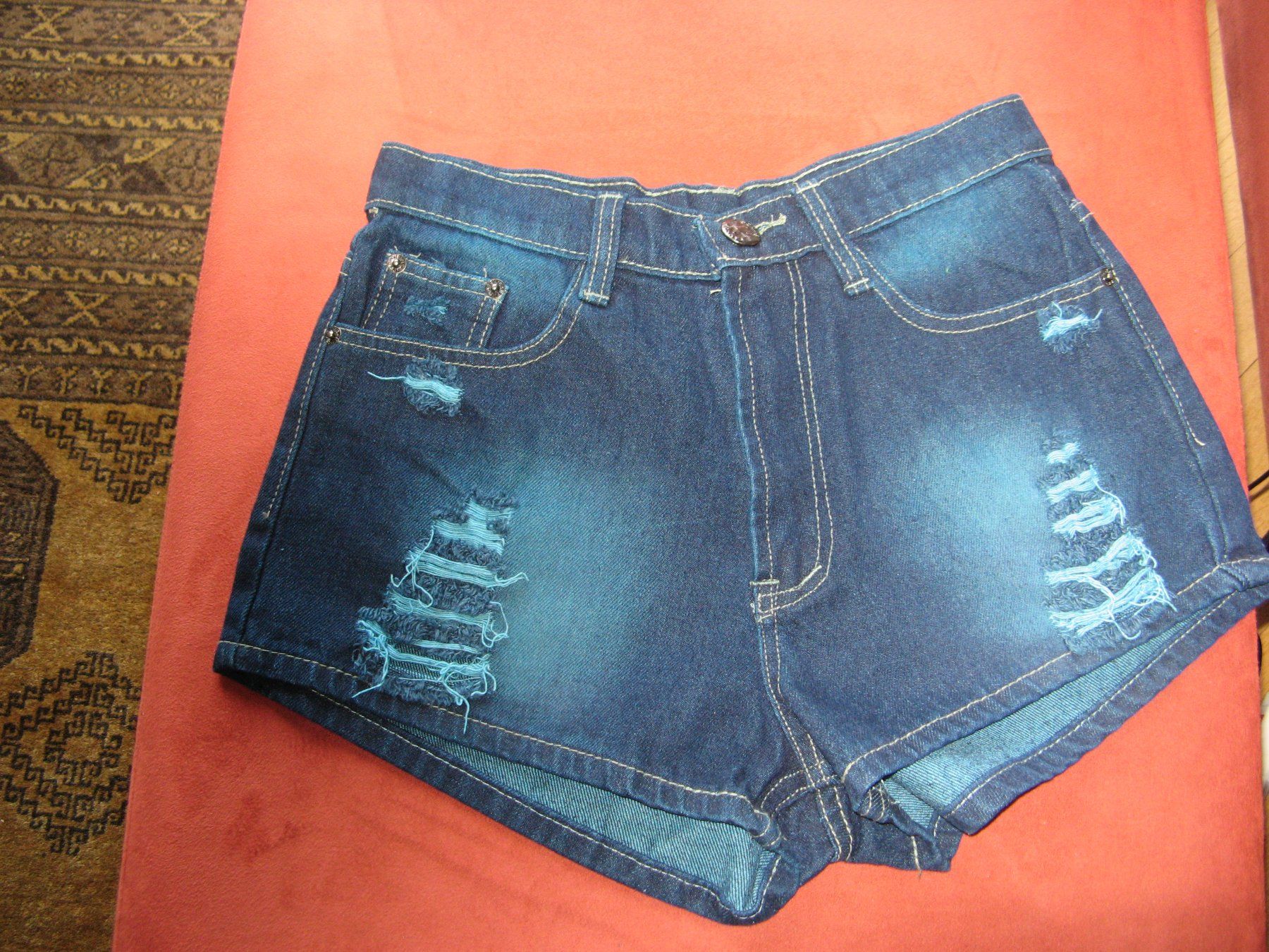 Pantaloni: Shorts, Hotpants, Gr. 36 – Nuovo (secondo la descrizione) da Zürich venduto da apil 1