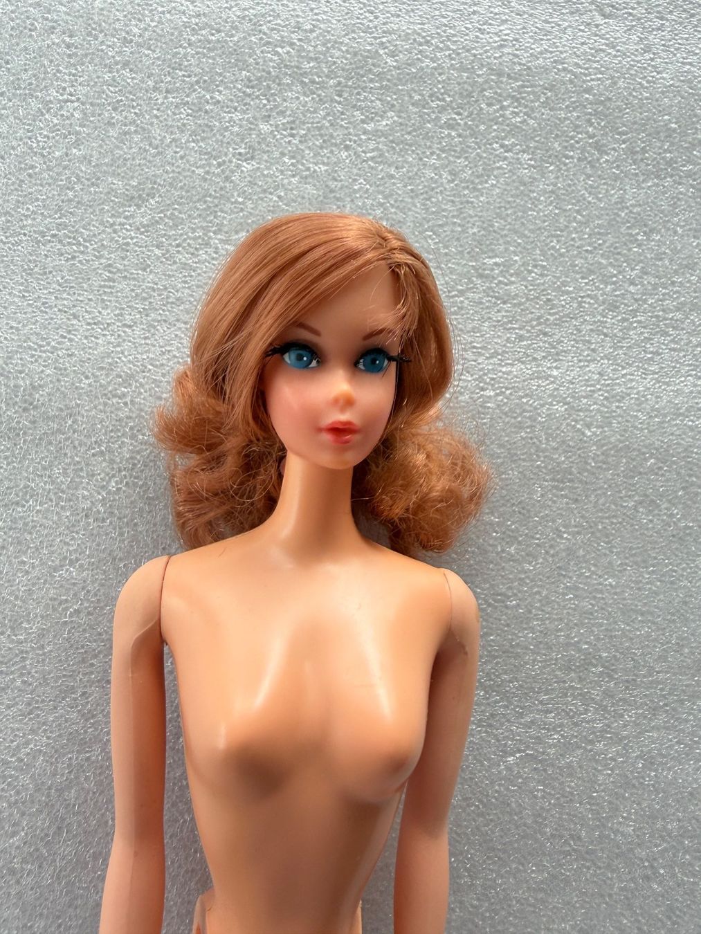 Bambole: Vintage Nape Curl Talking Barbie - mute missing legs – Usato da Bassecourt venduto da keenfind 2