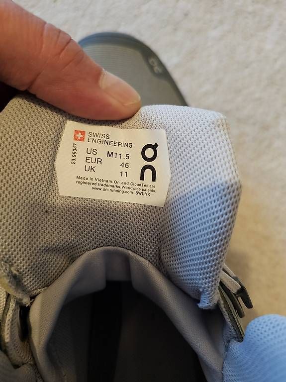Herrenschuhe: ON Cloudrock Wanderschuhe, Gr 46 – Gebraucht aus Adliswil von FHeidt 1
