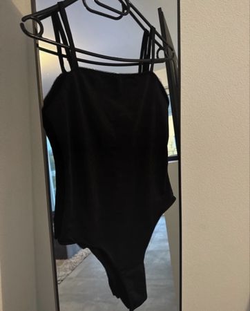 Body Zara noir élégant taille M