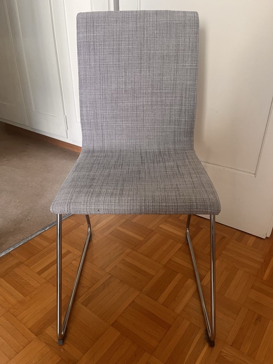 Ikea Sedie: 4x Esszimmerstuhl Ikea grau – Usato da Zürich venduto da pasx 3