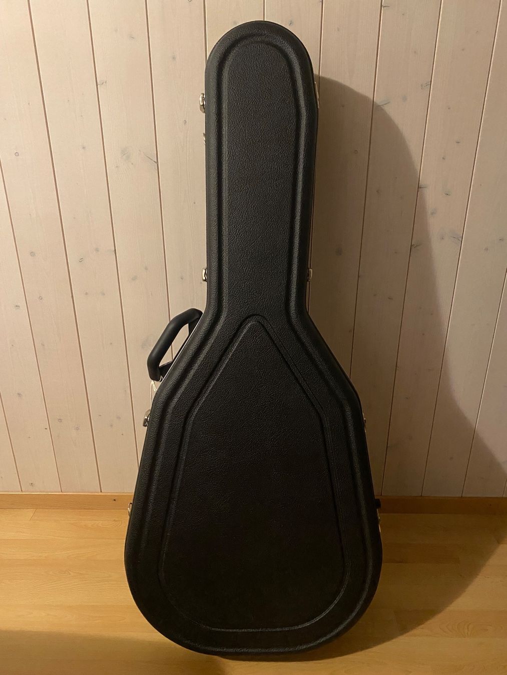 Strumenti musicali: Hiscox GJ Gitarrencase – Nuovo (secondo la descrizione) da Beckenried venduto da and_b729