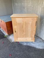 Kleiner Schrank / Kommode aus Holz guter Zustand