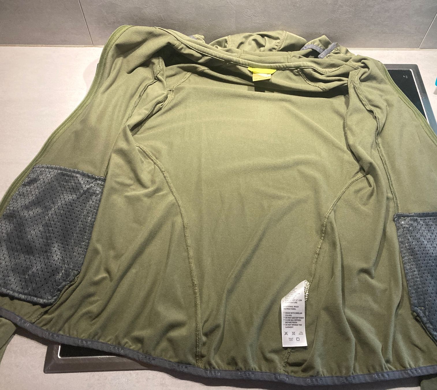 Sherpa Jacken: Sherpa Jacke Top Zustand – Gebraucht aus Bischofszell von Silberviolett 4
