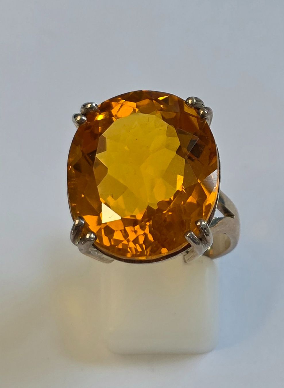 Ringe: Ring mit grossem gelbem Citrin Silber 925 – Neu (gemäss Beschreibung) aus Zürich von ben_mn5h 9