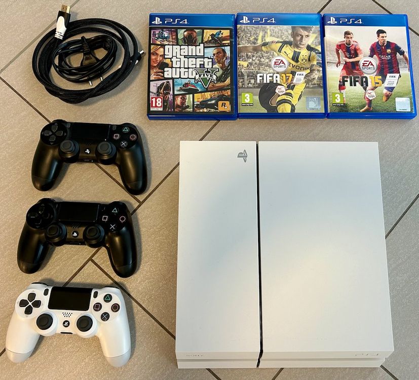 Playstation 4 500GB weiss mit 3 Controller und 3 Games | Kaufen auf Ricardo