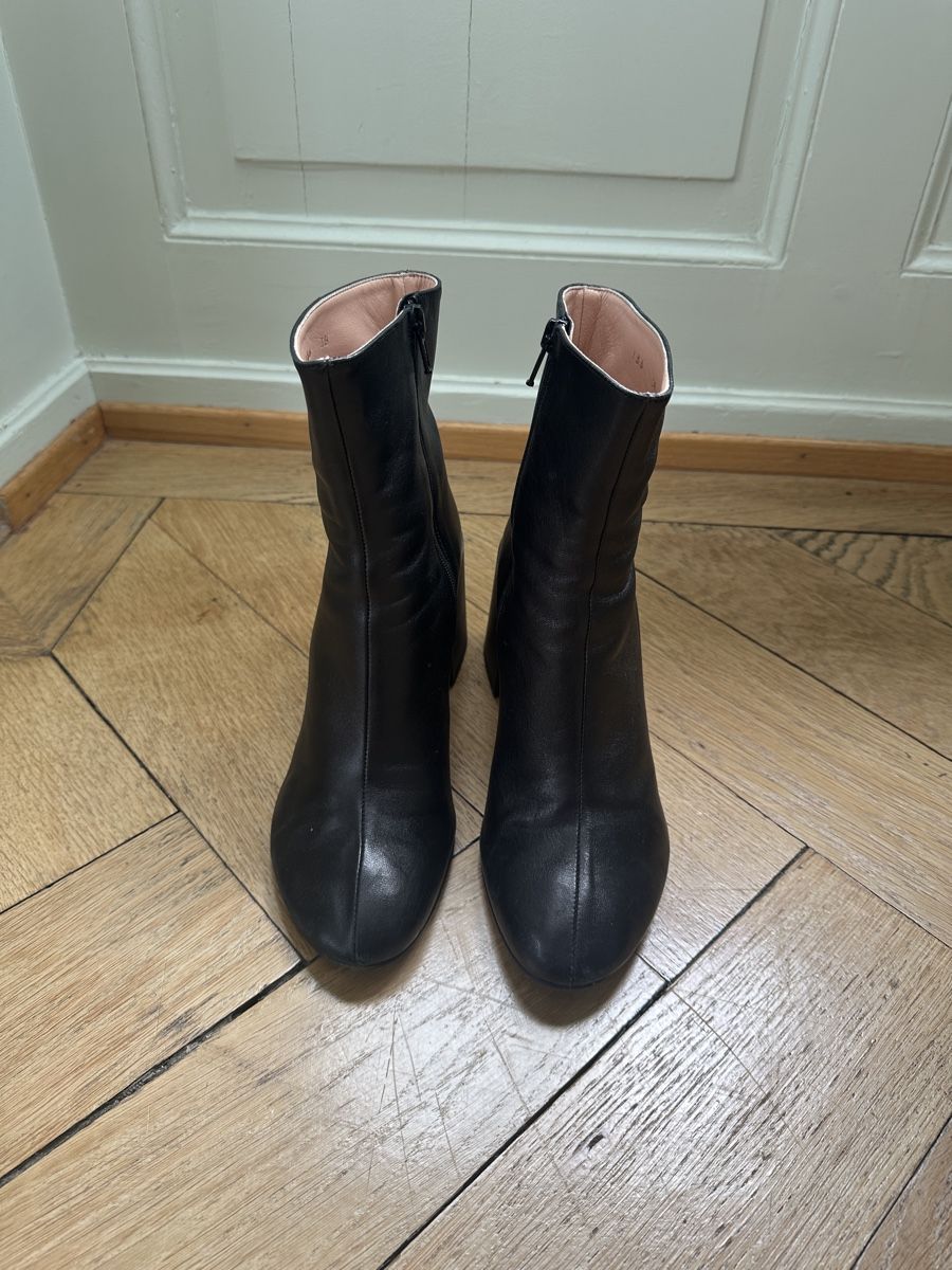 Acne Studios Damenschuhe: Acne Studios Lederstiefel – Gebraucht aus Basel von viasen 2