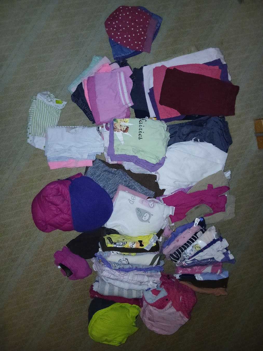Lotti & Set di vestiti: Mädchenkleider Paket 128 – Usato da Giswil venduto da Abrakazebra