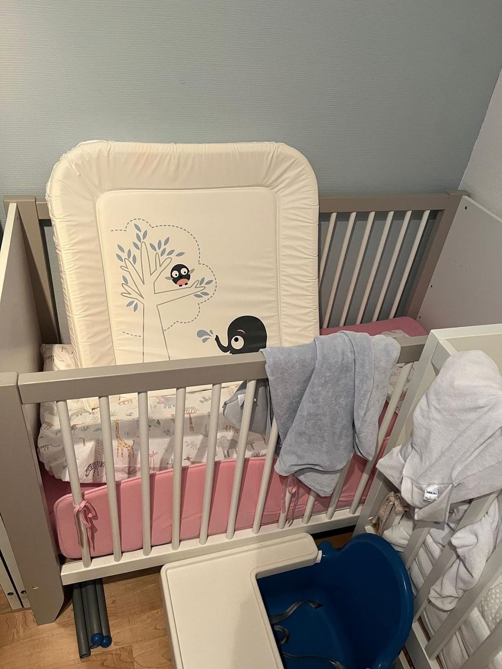 Letti: Baby-/Kinderbett mit Matratze – Usato da Zürich venduto da san_rd5y 1