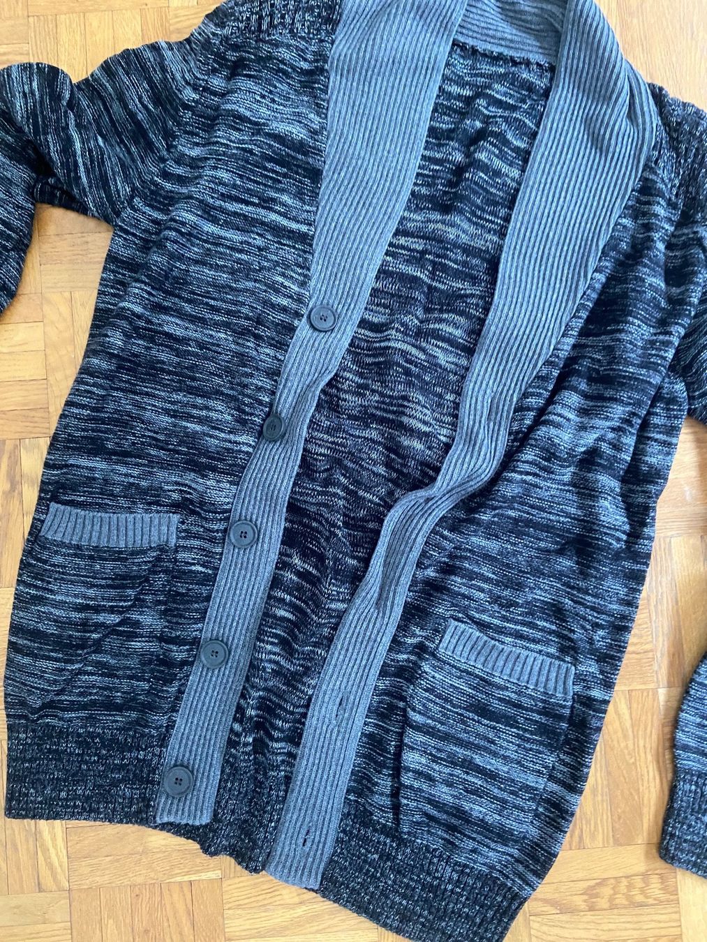 Giacche: Strickjacke – Usato da Hittnau venduto da Oracel 1
