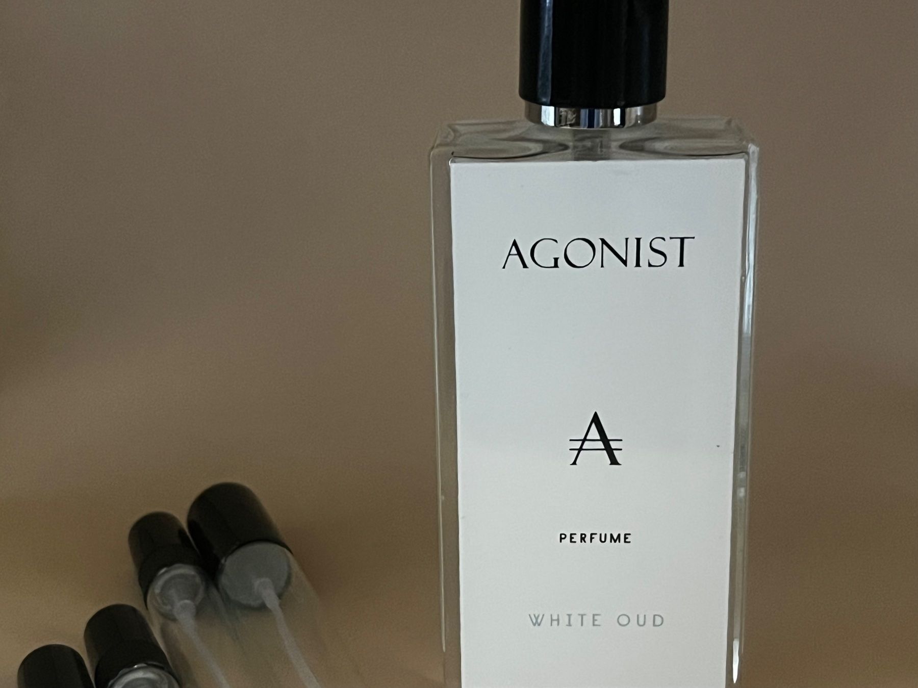 Profumi & Eau de Toilette: EDP White Oud No.10 by Agonist (decant) – Nuovo (secondo la descrizione) da Genève venduto da StaceyH
