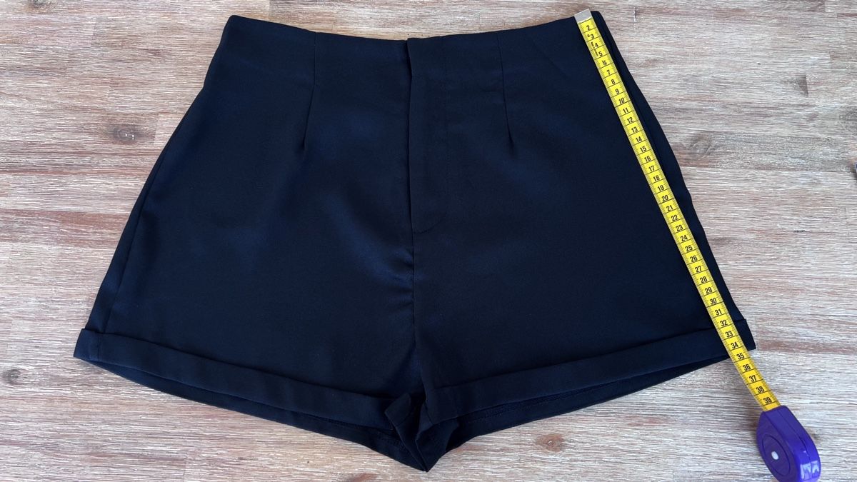 Shein Pantaloni: Black Summer Shorts M, Elegant – Nuovo (secondo la descrizione) da Dübendorf venduto da kat_yx9r 4