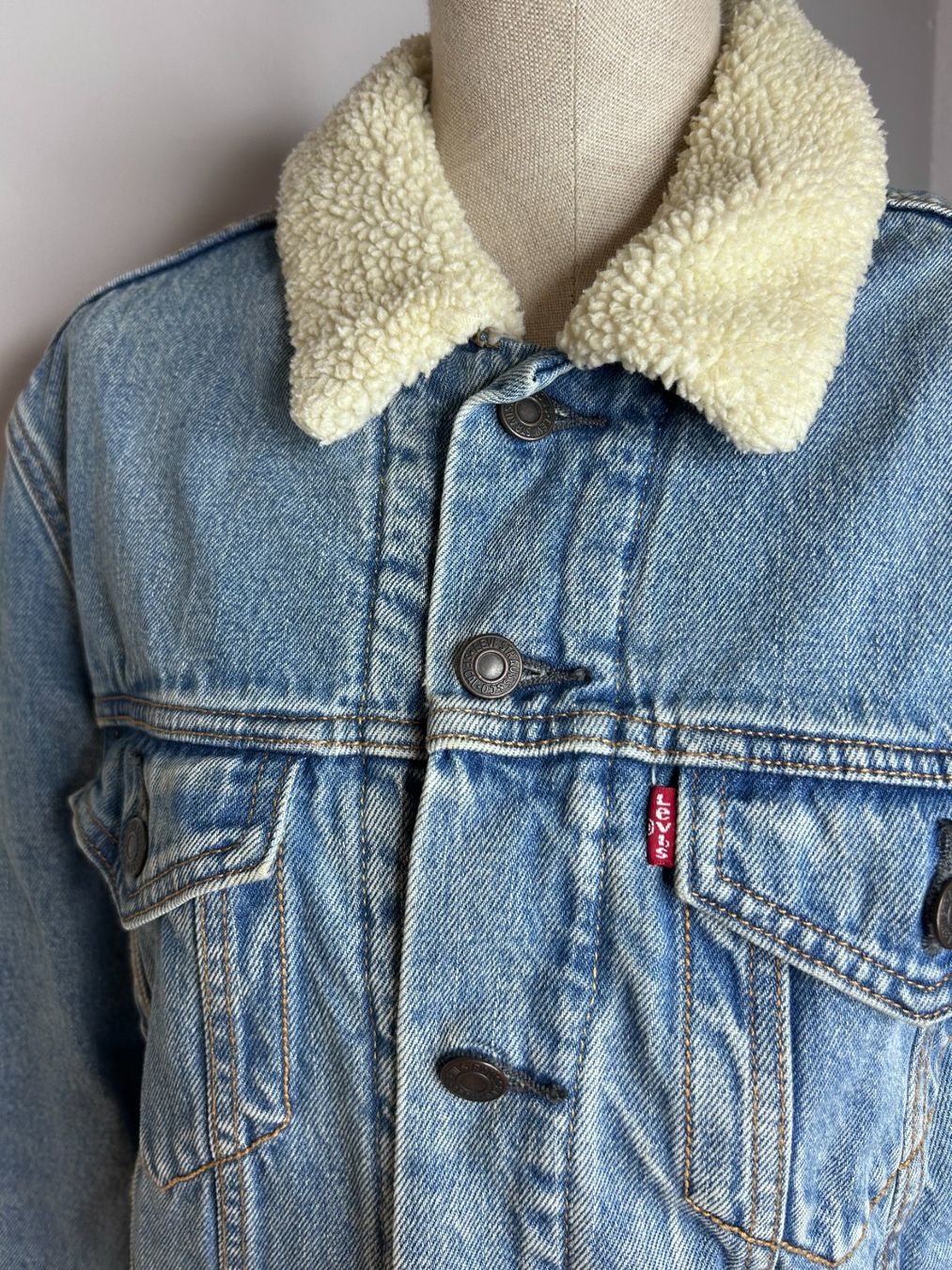 Levi's Giacche: Levi's Jeansjacke – Usato da St. Gallen venduto da look-twice 1