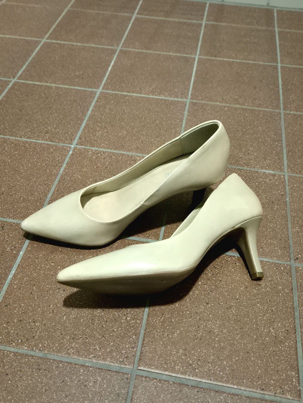 Scarpe da donna: Pier One Pumps, beige, Gr. 36 – Usato da Luzern venduto da bam_qr5p 1