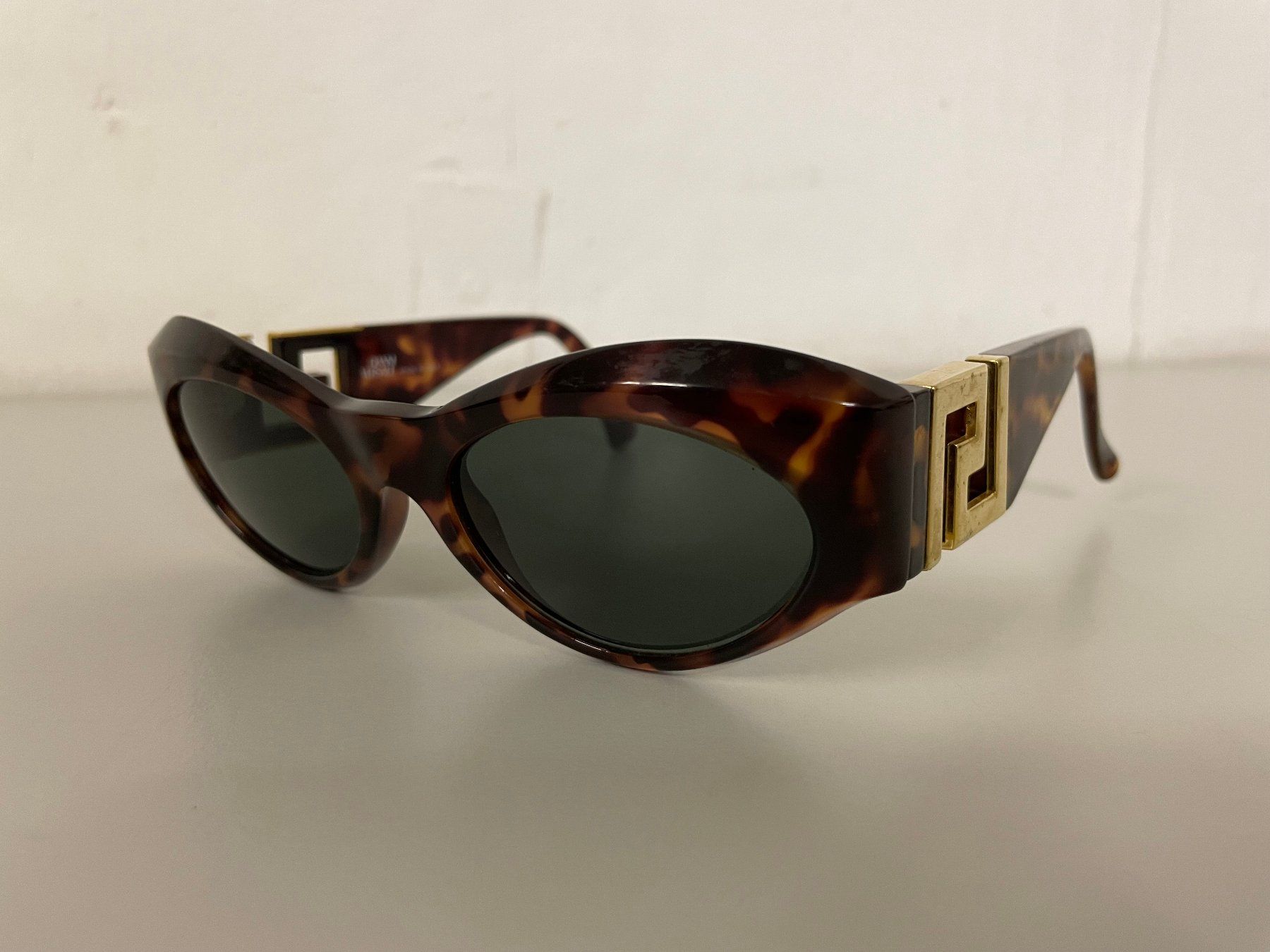 Versace Occhiali & Lenti: lunette GIANNI VERSACE MOD T74 Col 852 – Usato da La Croix (Lutry) venduto da netrajet