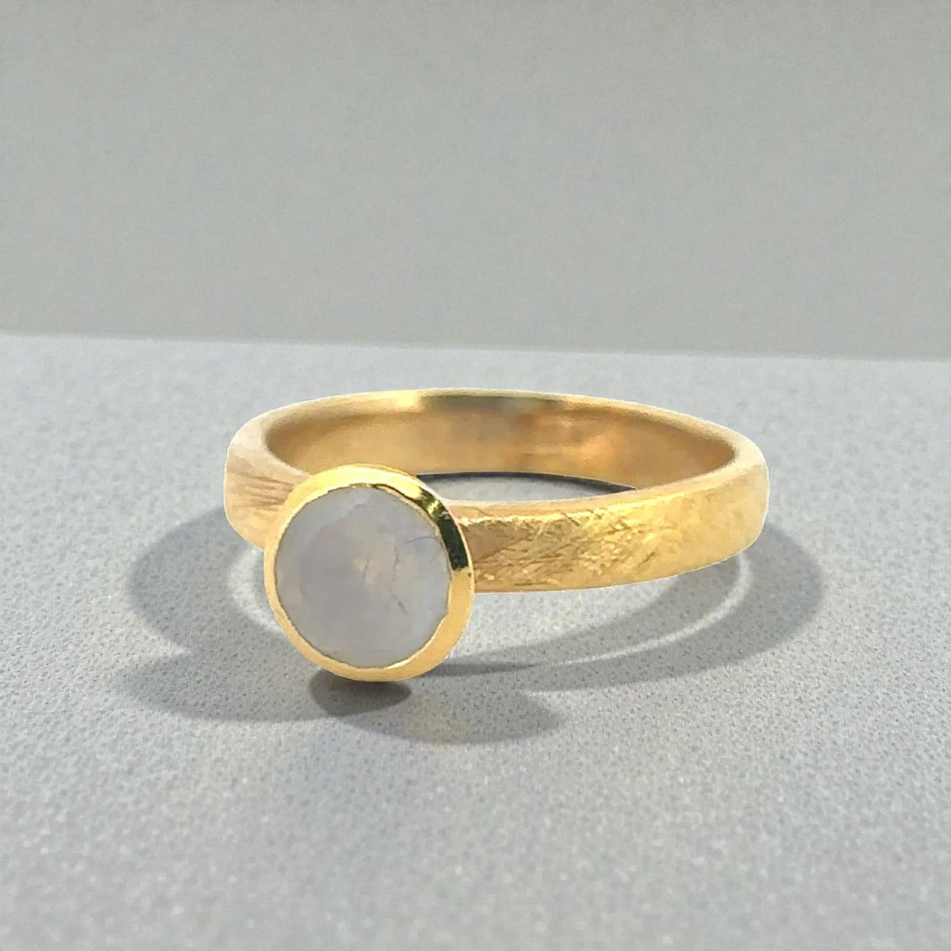 Olga Ribler Anelli: Feiner Ring 925 Sterling Silber mit Mondstein Grösse 58 – Nuovo (secondo la descrizione) da Luzern venduto da Schmuckoutlet 6