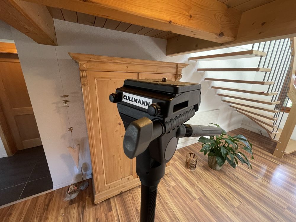 Treppiedi & Teste: 2 Fotostative – Usato da Münchringen venduto da Fammcschneider 2