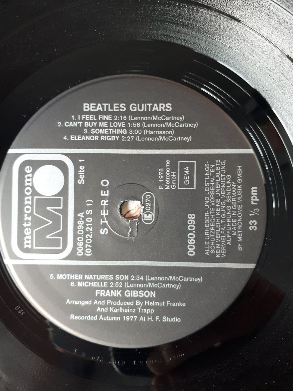 Dischi in vinile: LP Frank Gibson / Beatles Guitars – Usato da Seewen SZ venduto da SuperpumaDisplayTeam 5