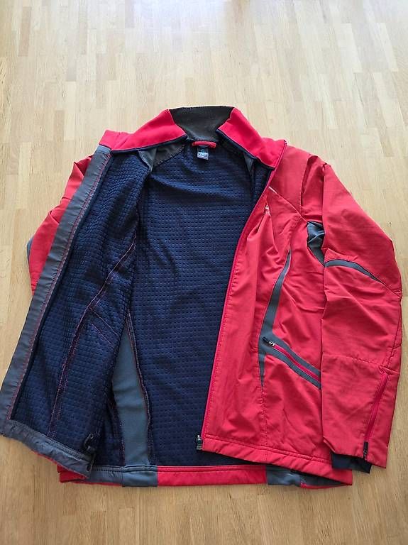 Jacken: Jacke Odlo rot, Grösse M – Gebraucht aus Urtenen-Schönbühl von sandrabern01 1