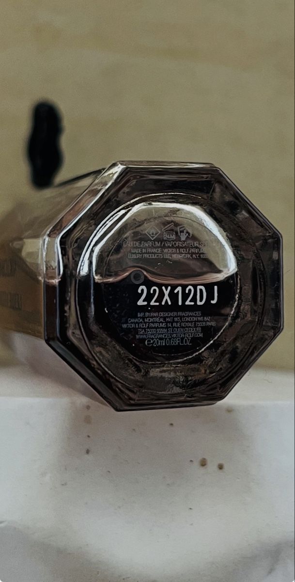 Profumi & Eau de Toilette: Viktor&Rolf Flowerbomb Petite Eau de Parfum – Usato da Emmenbrücke venduto da Anna01014 4