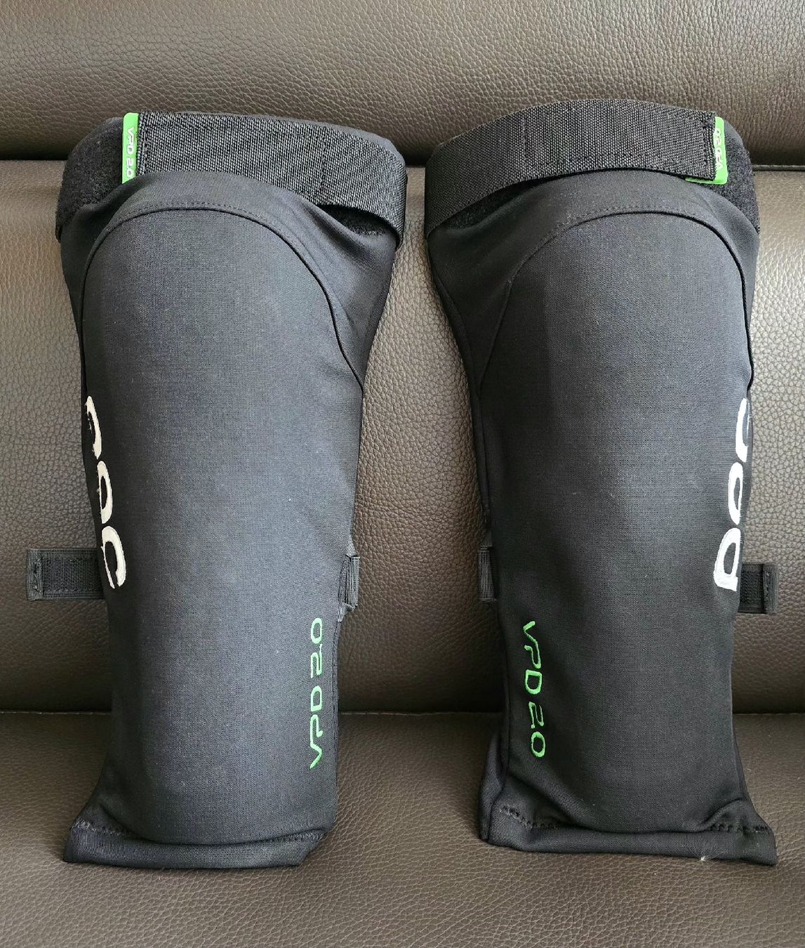 Poc Protezioni & Imbottiture: Poc Protezioni Ginocchiere-Caviglie per MTB, size M – Nuovo (secondo la descrizione) da Zermatt venduto da eli_gr5q