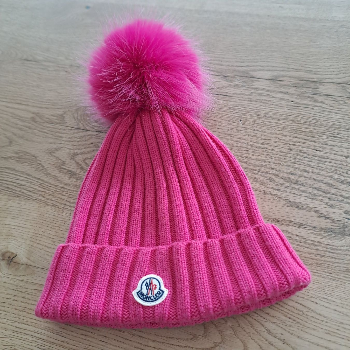 Hüte, Mützen & Caps: MONCLER Bommelmütze pink – Gebraucht aus Mettau von Rewima 1