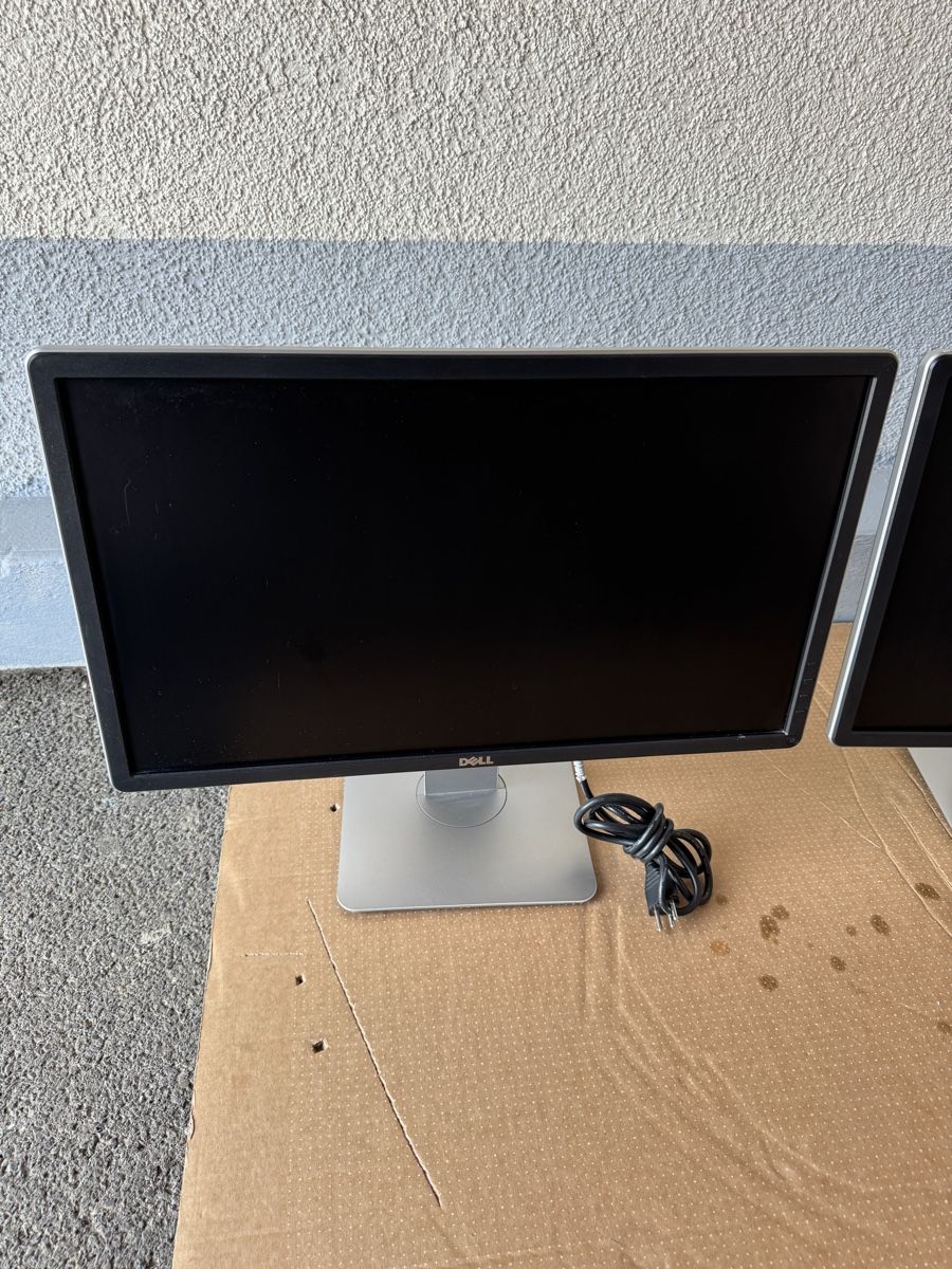 Dell Monitor: Dell Monitore 2X – Usato da Belp venduto da ch1999 9