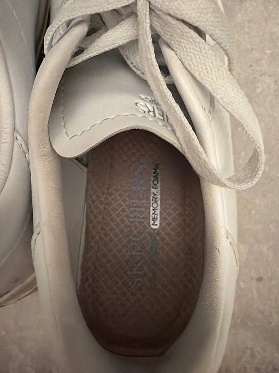 Schuhe für Mädchen: Skechers 35,5 – Gebraucht aus Wettingen von buntmaler2005 3
