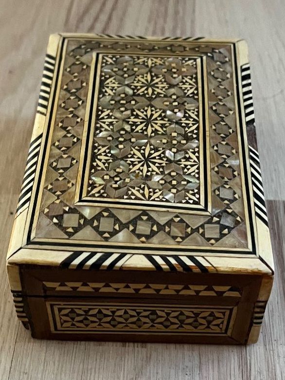 Barattoli: Wunderschöne MOSAIK-SCHMUCK-DOSE / Perlmutt-Effekt / Top! – Usato da Islikon venduto da sav_m8xk 1