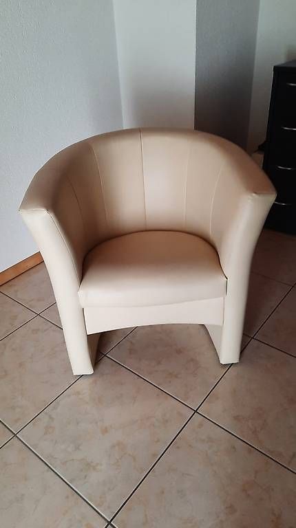 Poltrone: Fauteuils – Usato da Saxon venduto da dup_c8dw