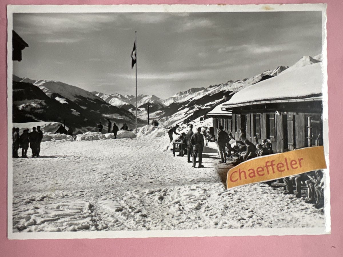 Cartoline postali: Flablager Brigels mit Blick ins Oberland  – Usato da Zürich venduto da Chaeffeler