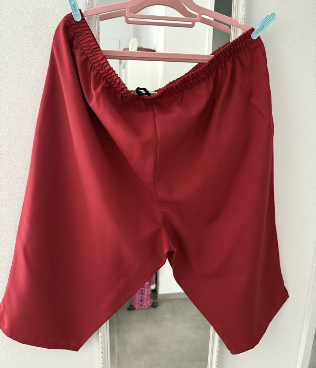 Pantaloni: Hose Grösse 54.         3/4 Länge – Usato da Pfeffikon LU venduto da pepino17 1