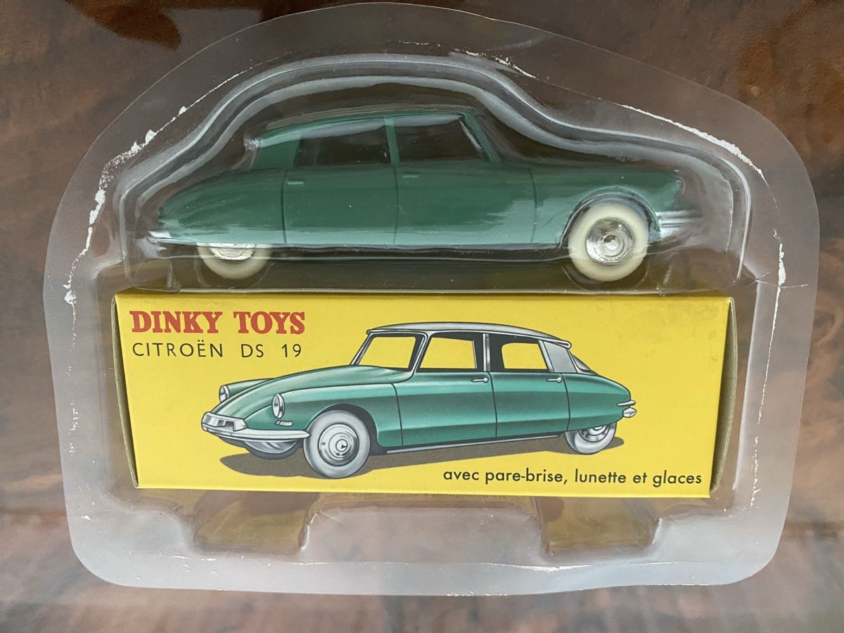 Dinky Toys Modellautos: Citroën DS 19 Dinky Toys – Neu und originalverpackt aus St. Margrethen SG von Alfista_159 1