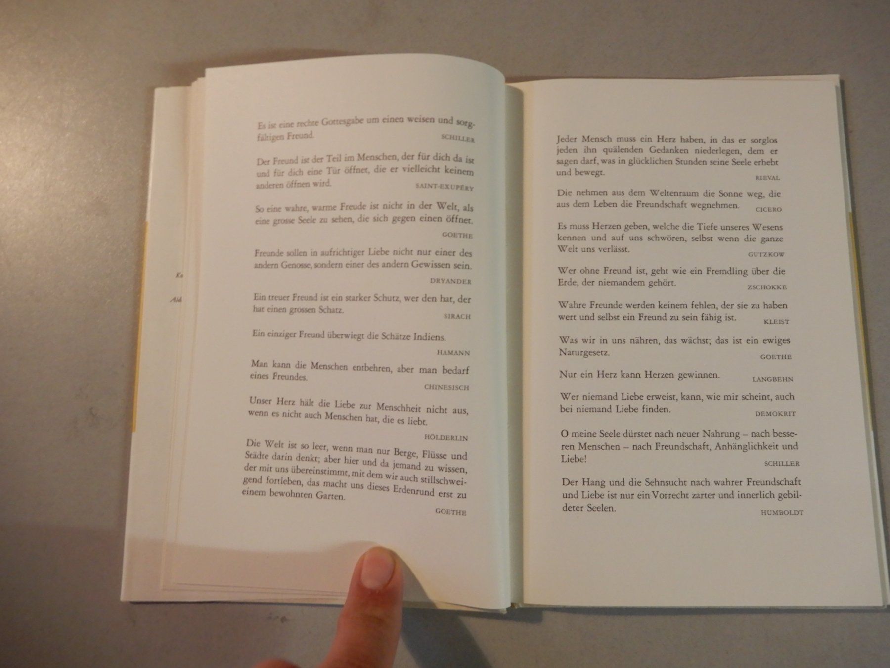 Libri: Buch "Freund sei einer dem andern" Freundschaft Zitate Sp... – Usato da Erstfeld venduto da Mario_boe0 6