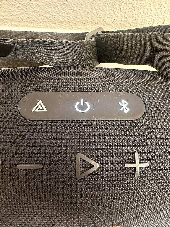 JBL Casse acustiche: JBL Xtreme 4 Bluetooth Lautsprecher mit Tragegurt – Usato da Obernau venduto da Arche_Noah_Brocki 3