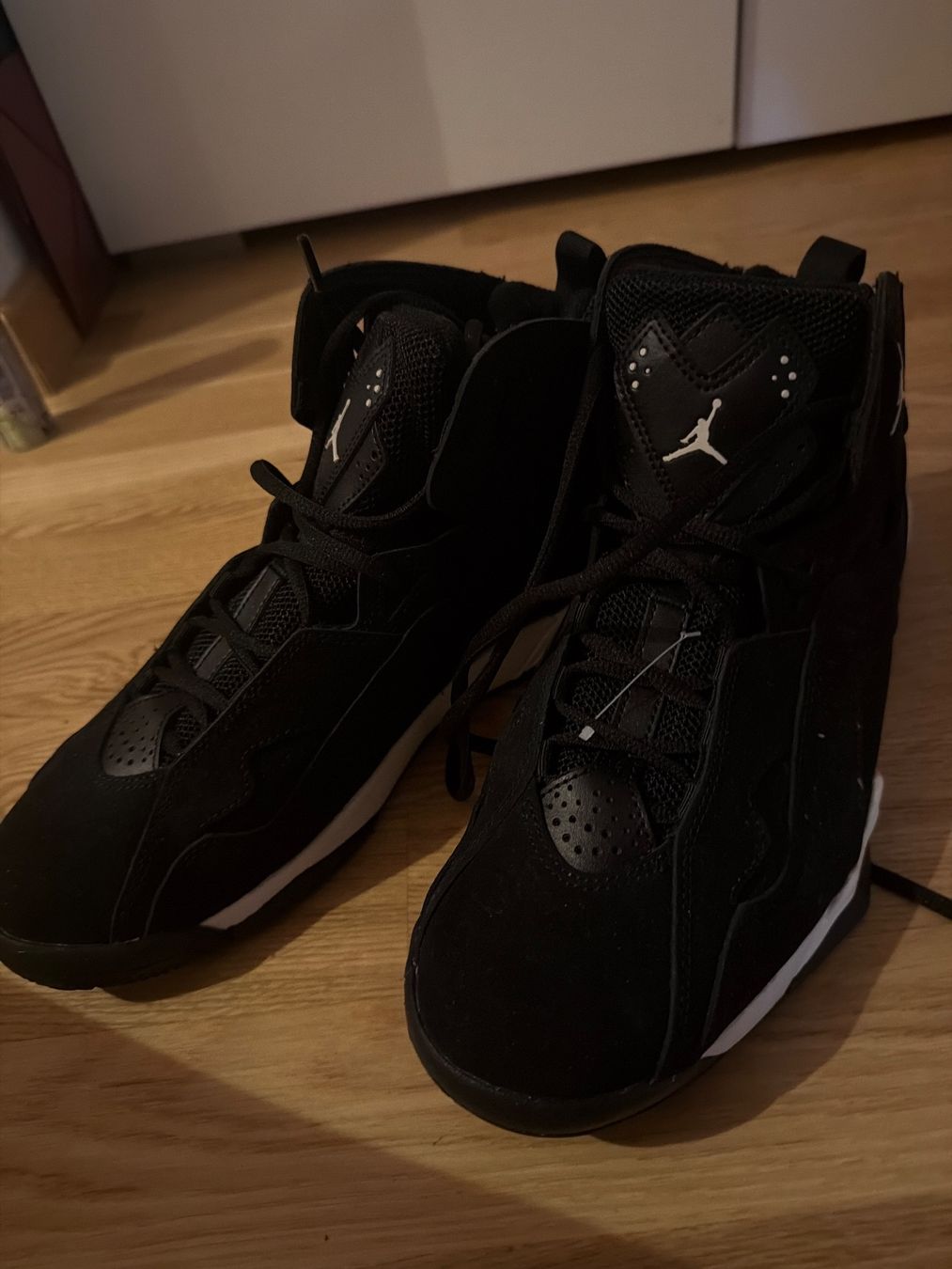 Jordan Scarpe da uomo: Nike Jordan True Flight Sneaker- Neu Gr. 43 – Nuovo (secondo la descrizione) da bülach venduto da Happylion1 2