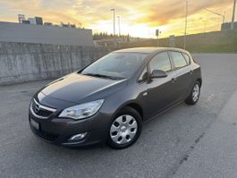 Opel Astra j 1.6