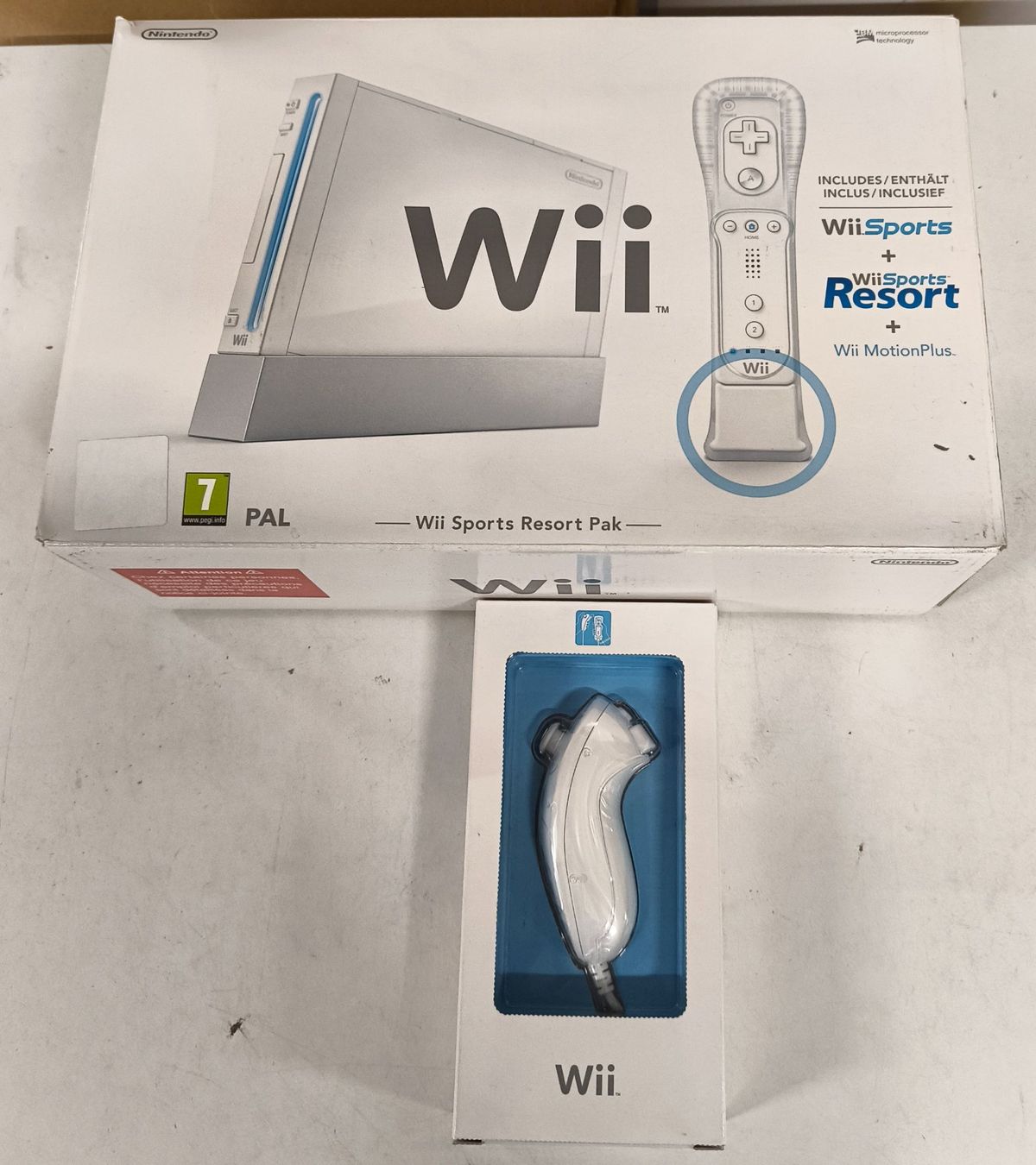 Nintendo Giochi: Wii Sports Resort Pack plus Controller – Usato da Basel venduto da bk_brockibasel 1