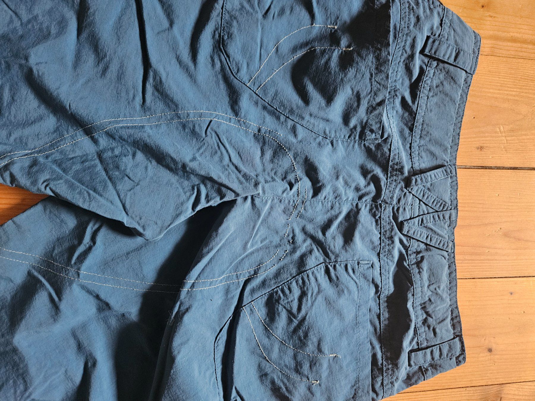 Jack Wolfskin Pantalons: Jack Wolfskin Wanderhosen 3/4 152 – D'occasion à Rifferswil par fle_5nqr 3