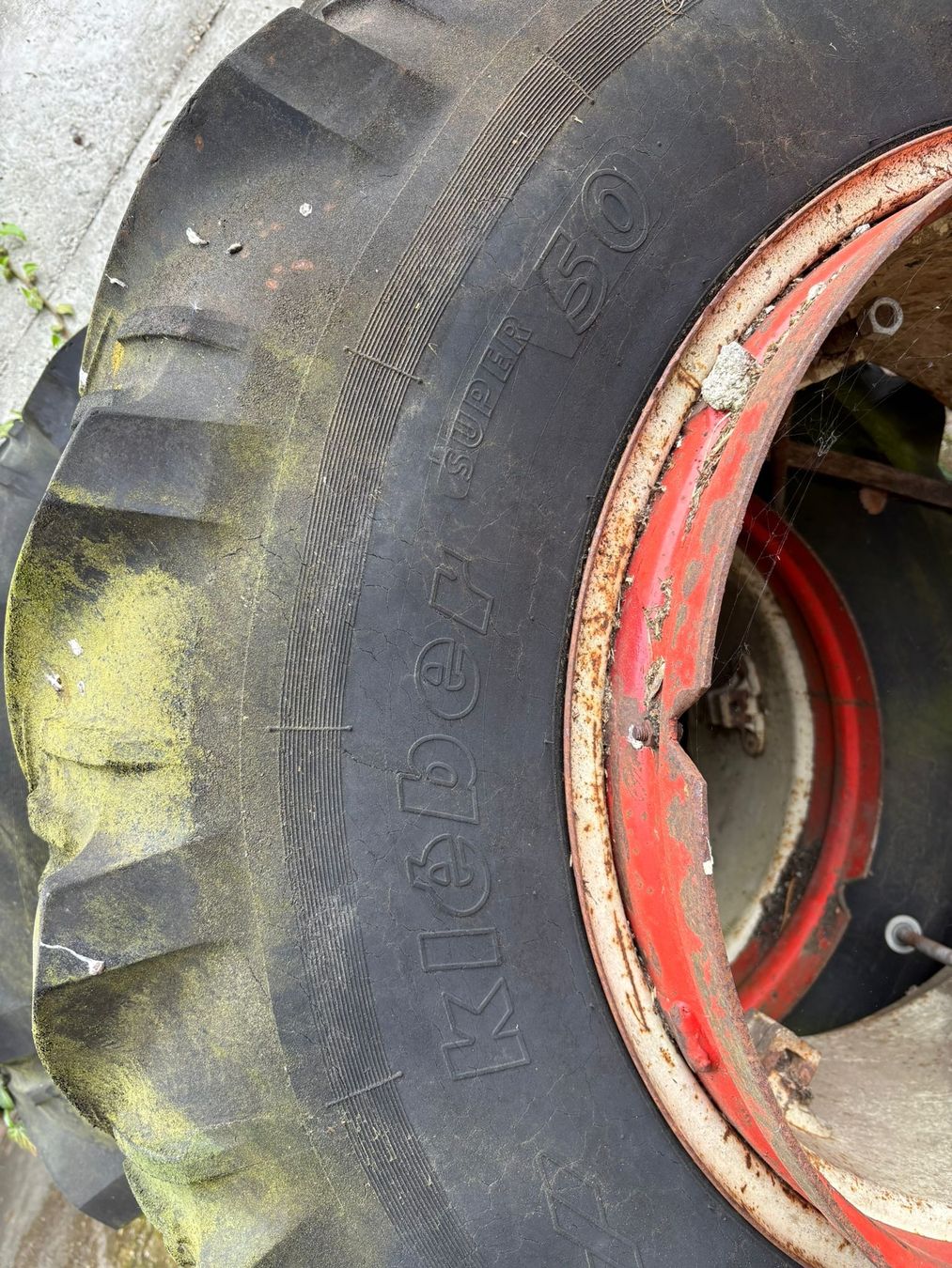 Tracteurs: Doppelrad – Défectueux à Niederneunforn par dominic044 1