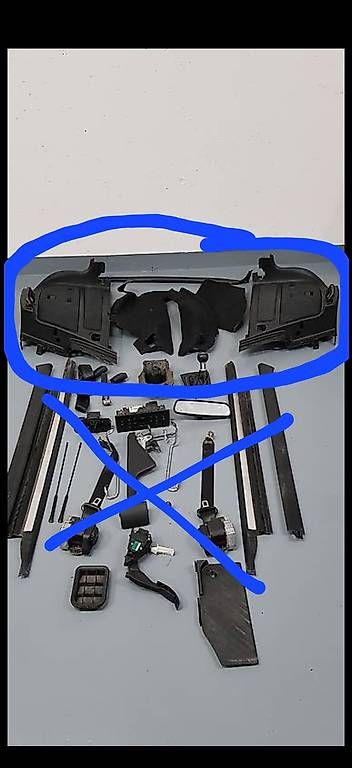 Tutti pezzi di ricambio auto: Innenverkleidung Audi s3 8L – Usato da Suhr venduto da glb_v6b7
