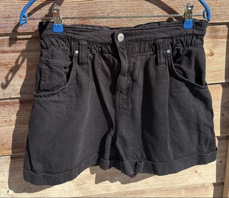 Short en jean noir Bershka