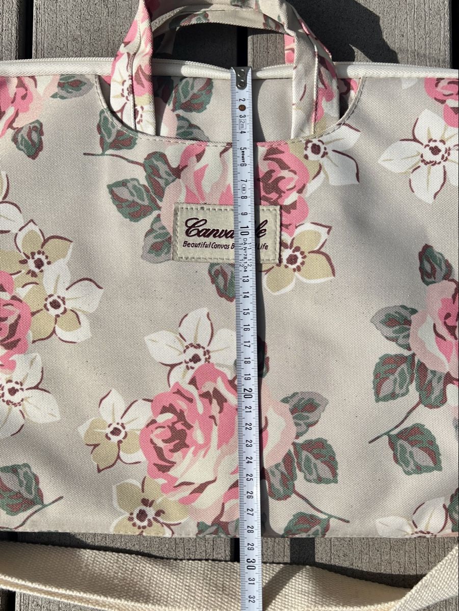 Borse da donna: Laptoptasche mit Blumenmuster Grösse 40cm neuwertig – Usato da Uetendorf venduto da pink2 3
